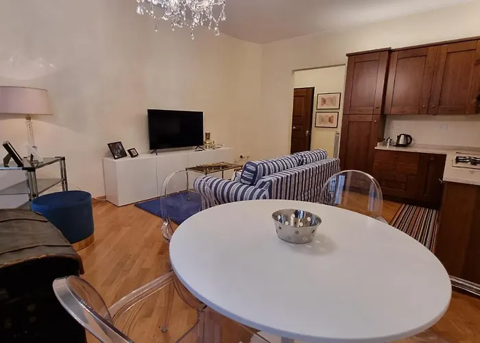 Apartment Palazzo Crispi - Boutique Trieste